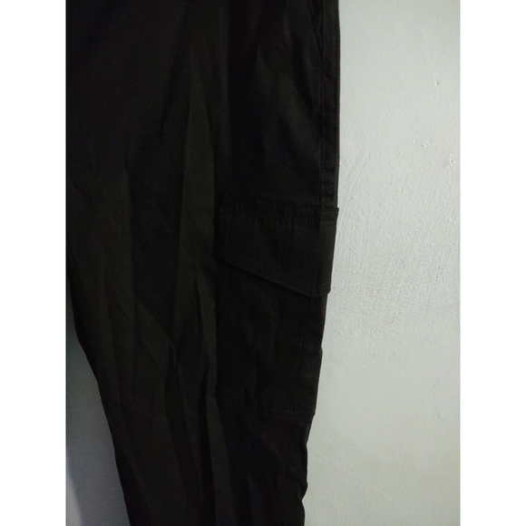 Chico's Black Cargo Ankle Pants Size 0R (4R) NWT Linen Blend - Picture 3 of 8